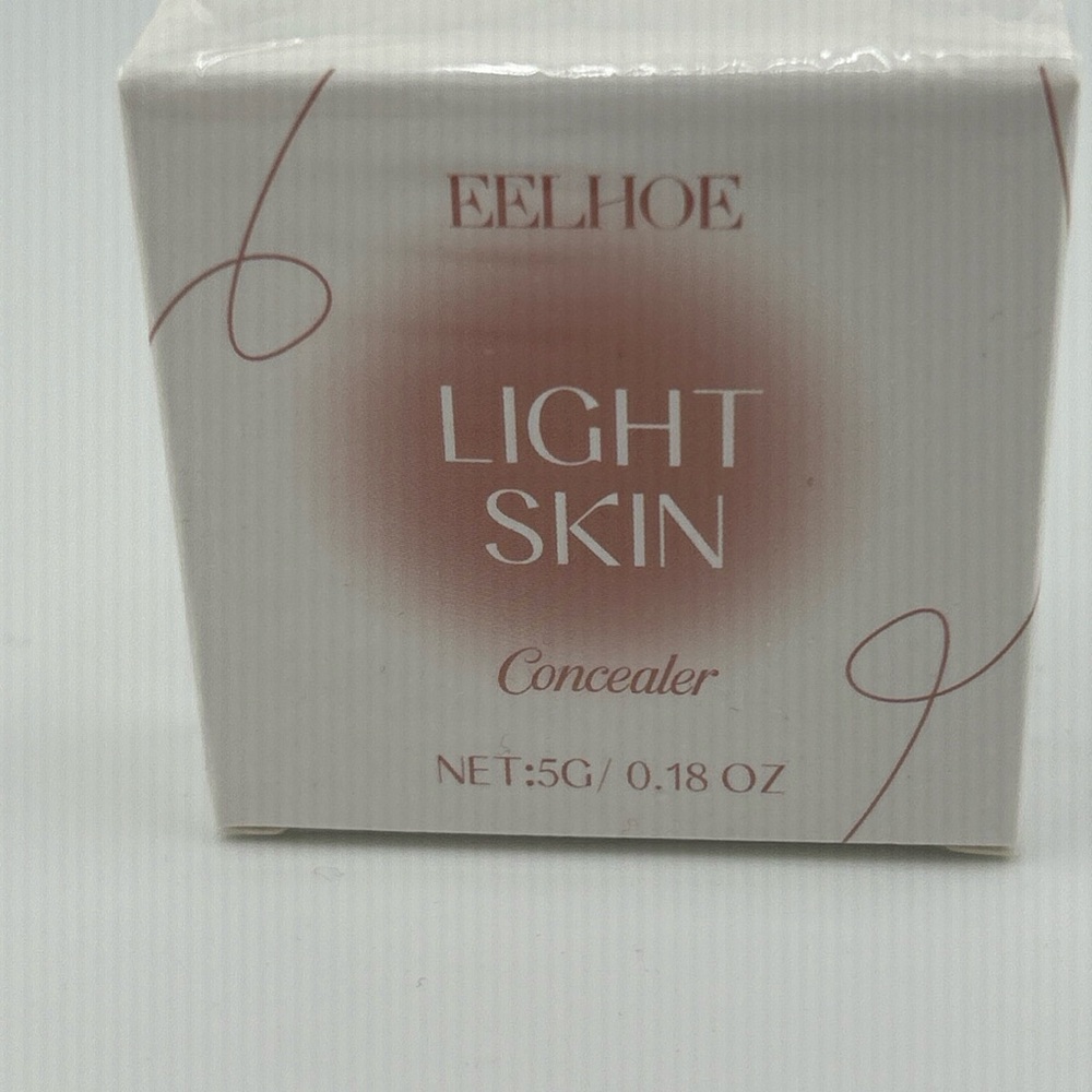 EELhoe Light Skin Concealer - NIP